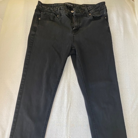 Black Frayed Kenneth Cole Pants. - Picture 2 of 4